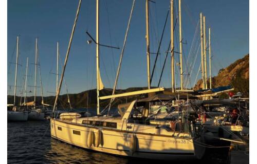 Oceanis 38.1 Ida