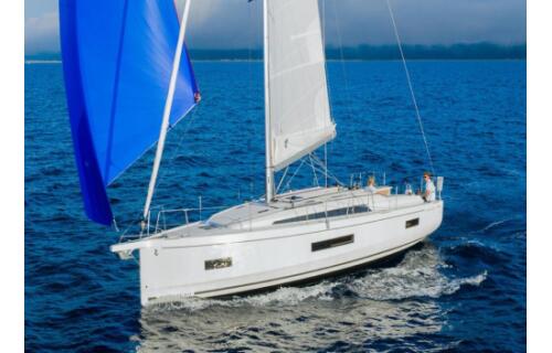 Oceanis 40.1 ALHUCHAR 5