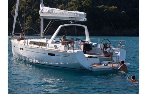 Oceanis 45 Fantasy Planet