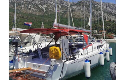 Oceanis 46.1 Blue sky