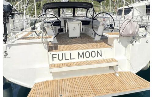 Oceanis 51.1 Full Moon
