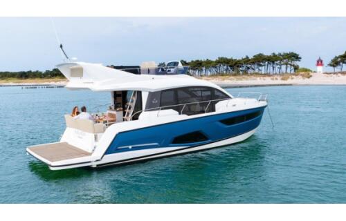 Sealine F430 Blue Lagoon