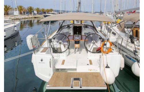 Sun Odyssey 349 Polly Fun