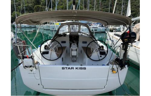 Sun Odyssey 350 Star Kiss