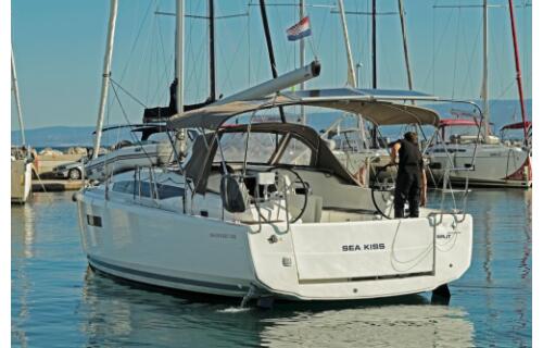Sun Odyssey 380 Sea Kiss
