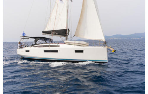 Sun Odyssey 410 Henry Every