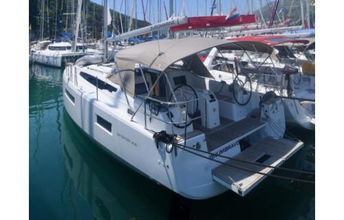 Sun Odyssey 410 Signum Bravo