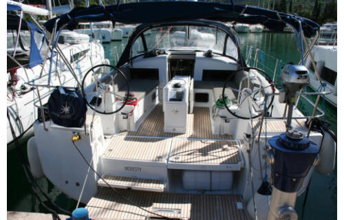 Sun Odyssey 440 Modesty