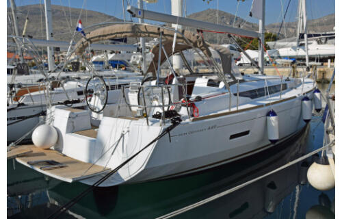 Sun Odyssey 449 Beaujolais