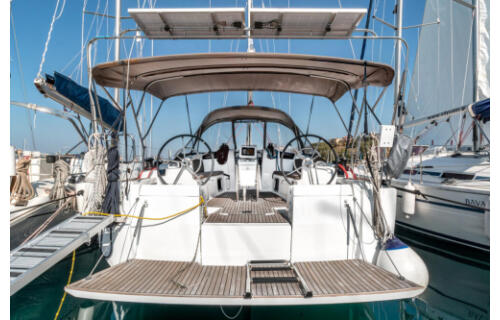 Sun Odyssey 449 Fos