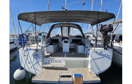 Sun Odyssey 490 Luna