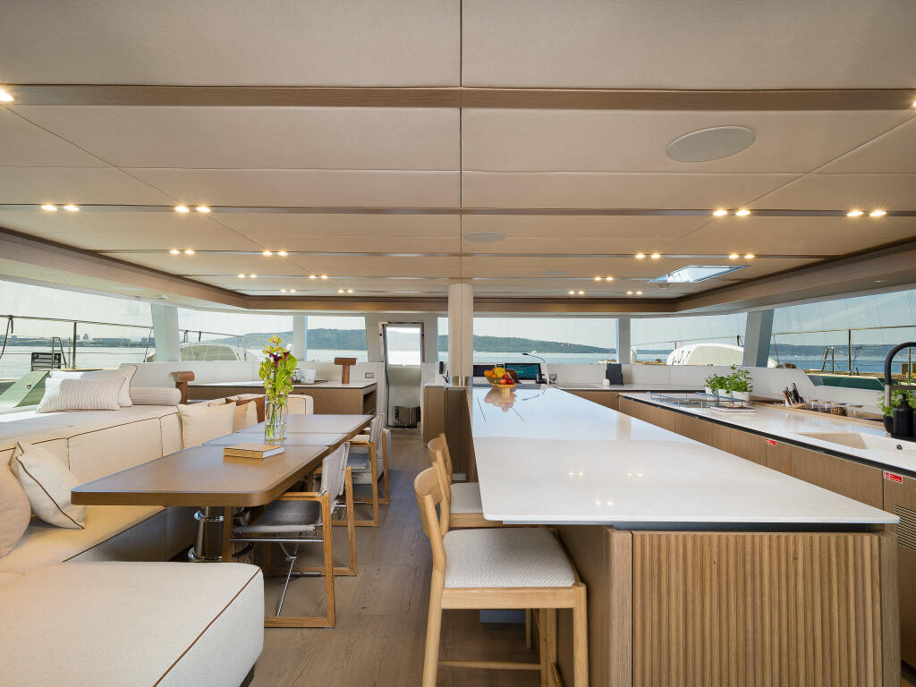 Sunreef 70 Midori
