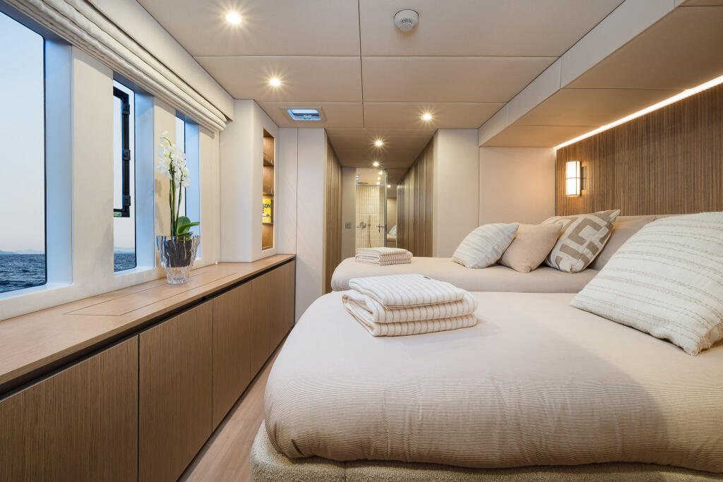 Sunreef 70 Midori