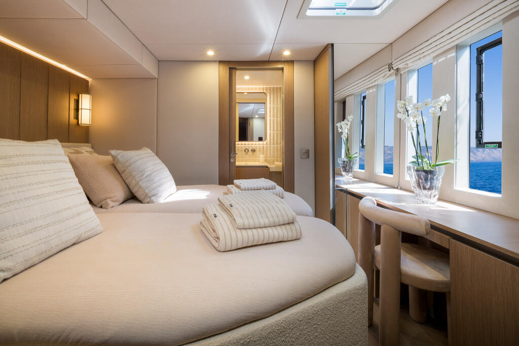Sunreef 70 Midori