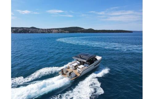 Tesoro T38 Power Cat Lastovo